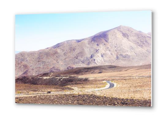 road in the middle of the desert at Death Valley national park, USA Metal prints by Timmy333