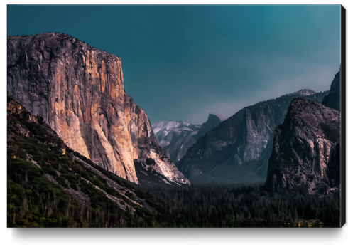 Mountains with blue sky at Yosemite national park California USA Canvas Print by Timmy333