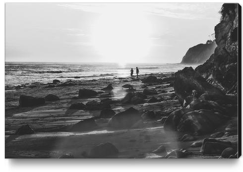 summer sunset at the beach with strong sunlight in black and white Canvas Print by Timmy333