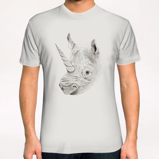 Rhinoplasty T-Shirt by Florent Bodart - Speakerine